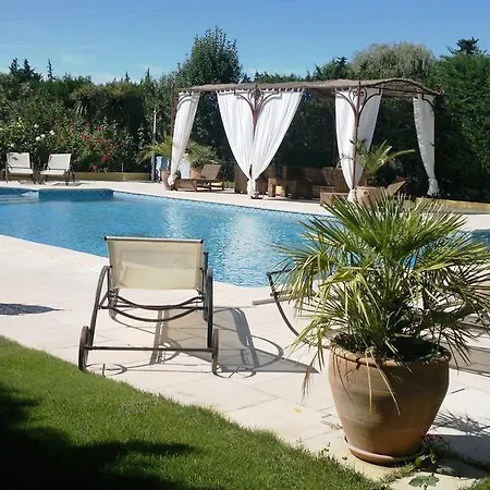 Gites Maisons De Vacances Domaine La Chamade Carpentras Room photo