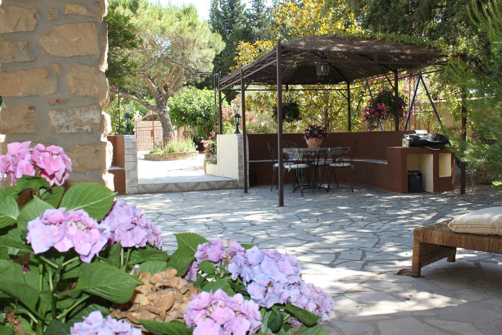 Holiday home Gites Maisons De Vacances Domaine La Chamade Carpentras