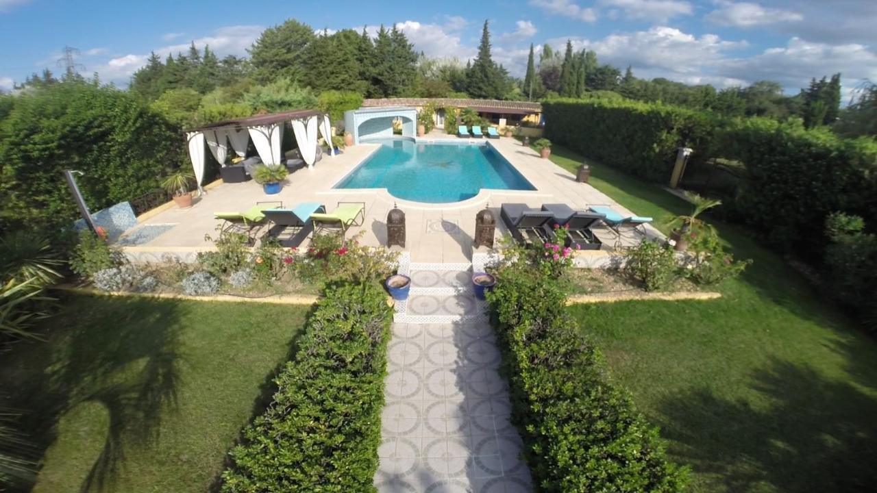 Holiday home Gites Maisons De Vacances Domaine La Chamade Carpentras *